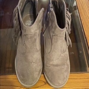 Fades glory fringed boots size 8.5